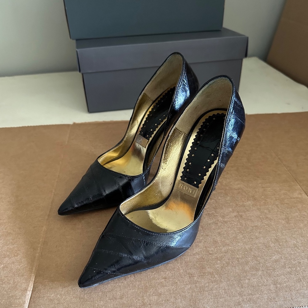 High Heel, Eel Leather. Made in Korea